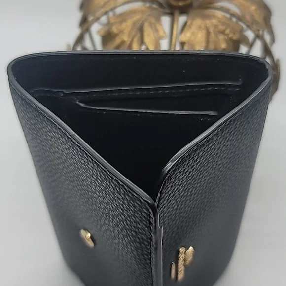 COACH Essential Medium Flap Wallet in Pebbled Leather LIKE NEW retail $1… - Picture 6 of 11